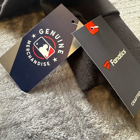 NWT Women’s Pittsburgh Hoodie Size Medium - Picture 8 of 9